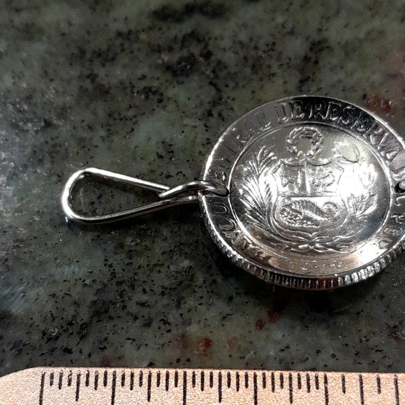 Peru Coin Bracelet, Llama theme, 1/2 sol de oro coins (7 total) - Picture 7 of 8